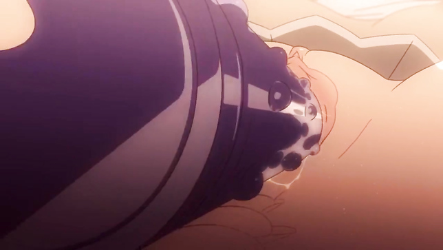 Красивая кошечка пихает в себя вибратор